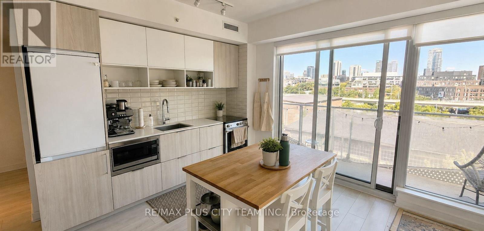 601 - 60 Tannery Road, Toronto, Ontario  M5A 0S8 - Photo 4 - C13732320