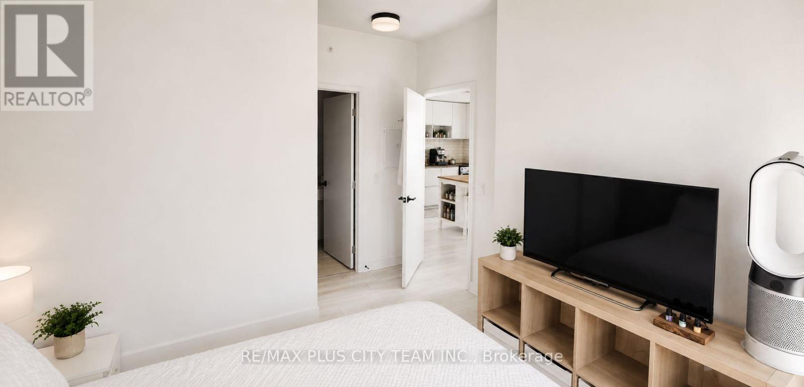 601 - 60 Tannery Road, Toronto, Ontario  M5A 0S8 - Photo 7 - C13732320