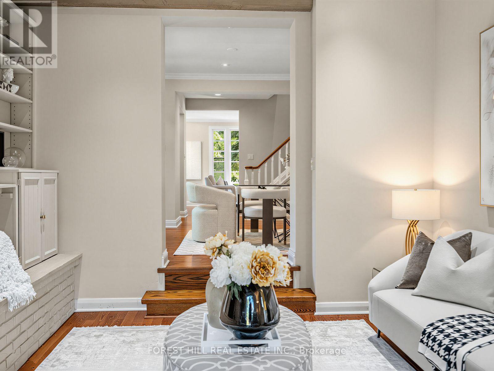 552 St Clements Avenue, Toronto, Ontario  M5N 1M6 - Photo 18 - C13732454