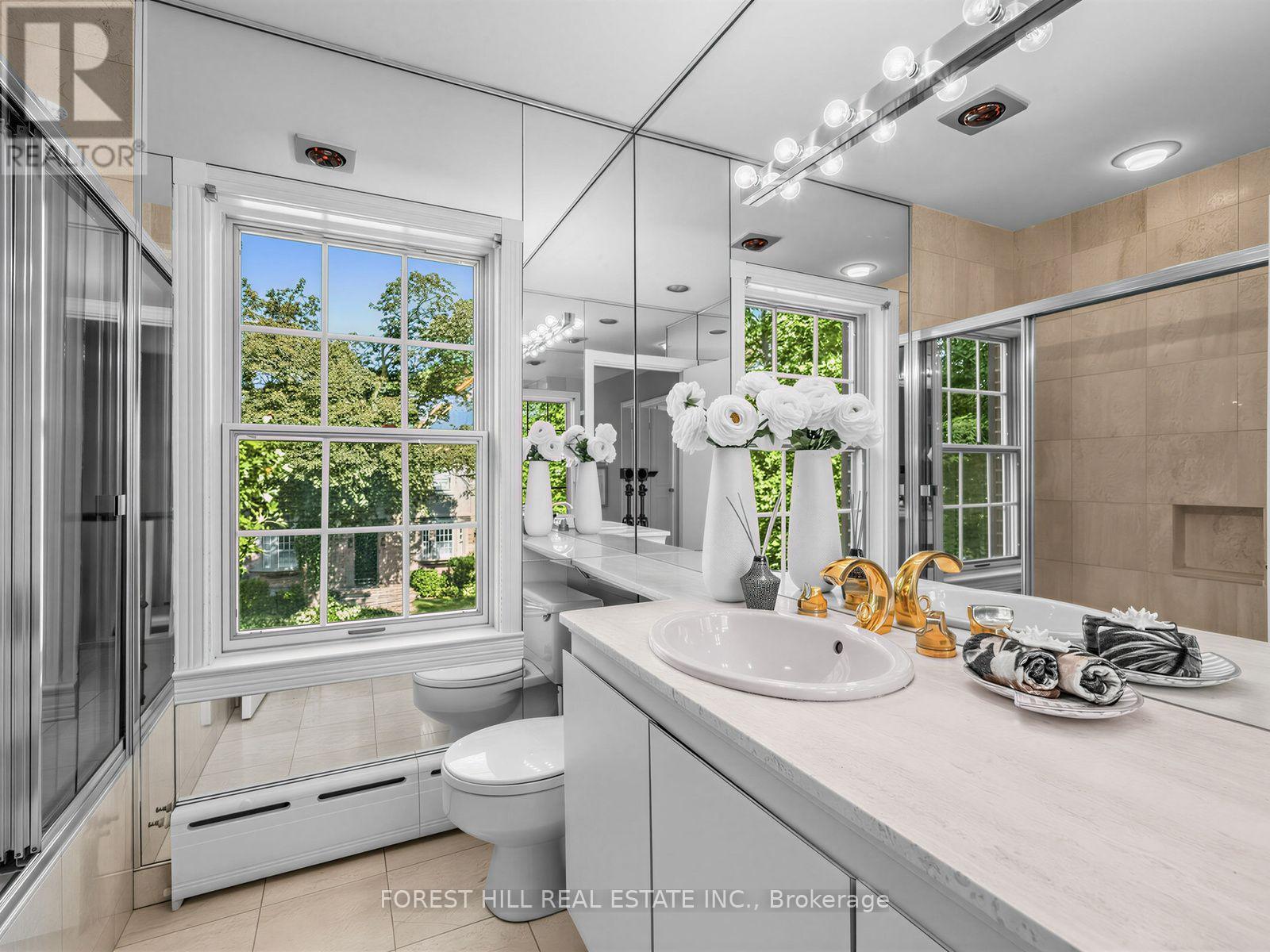 552 St Clements Avenue, Toronto, Ontario  M5N 1M6 - Photo 32 - C13732454