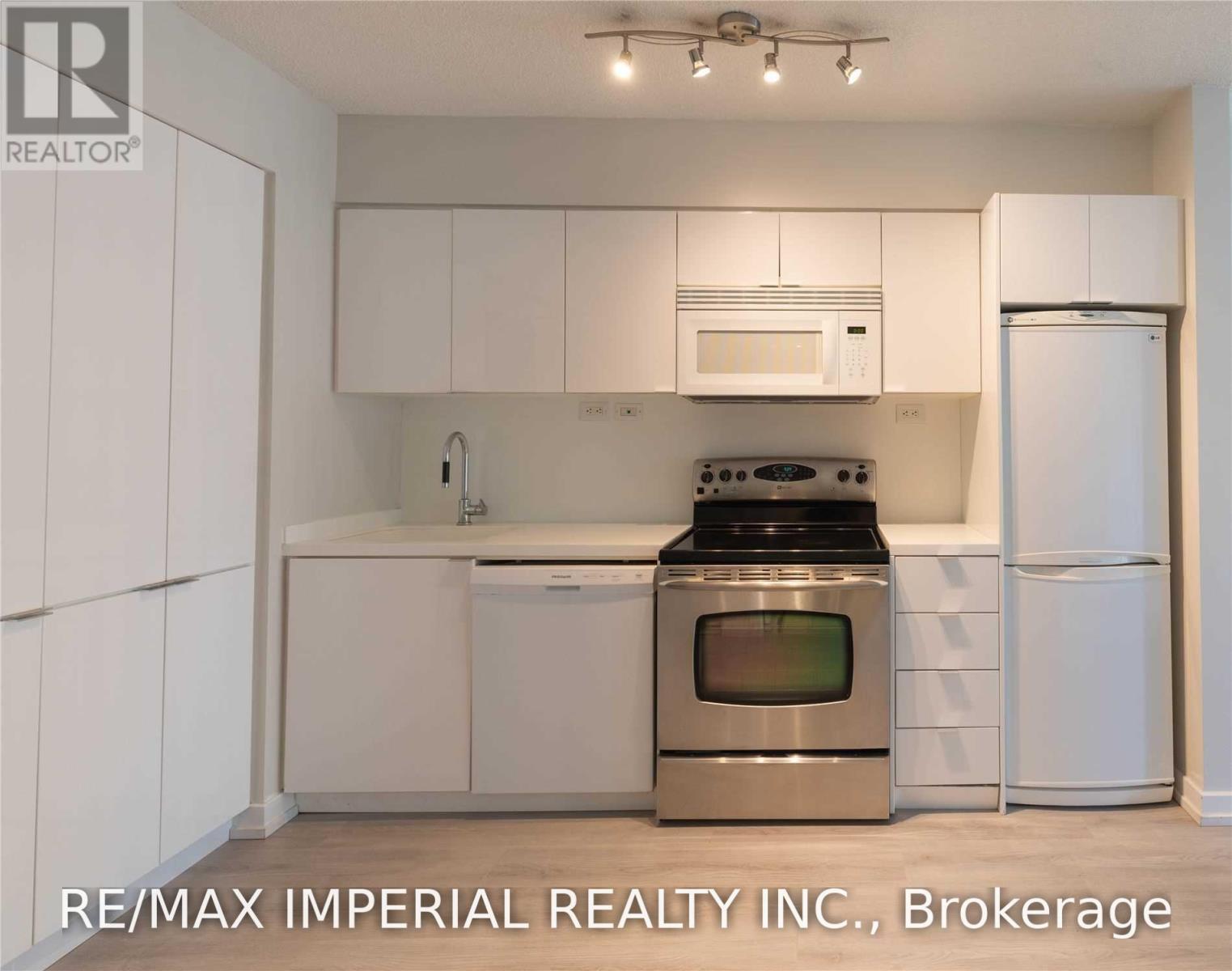 637 - 15 Iceboat Terrace, Toronto, Ontario  M5V 4A5 - Photo 5 - C13732474