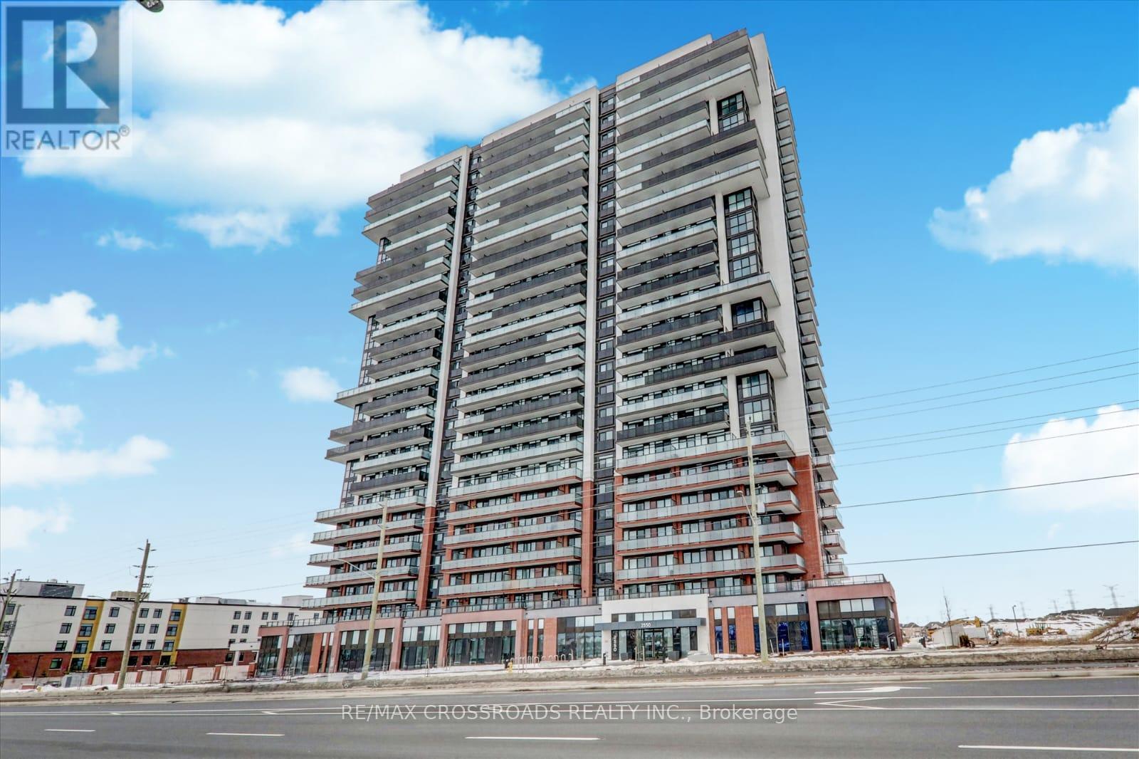 1021 - 2550 SIMCOE STREET N, Oshawa, Ontario