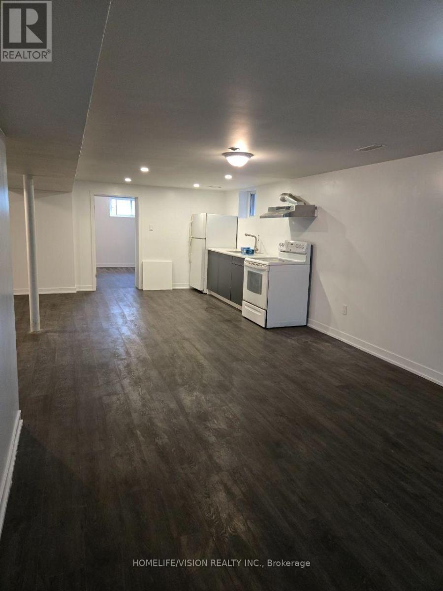 Bsmt - 61 Lewiston Road, Toronto, Ontario  M1P 1X8 - Photo 11 - E13732472