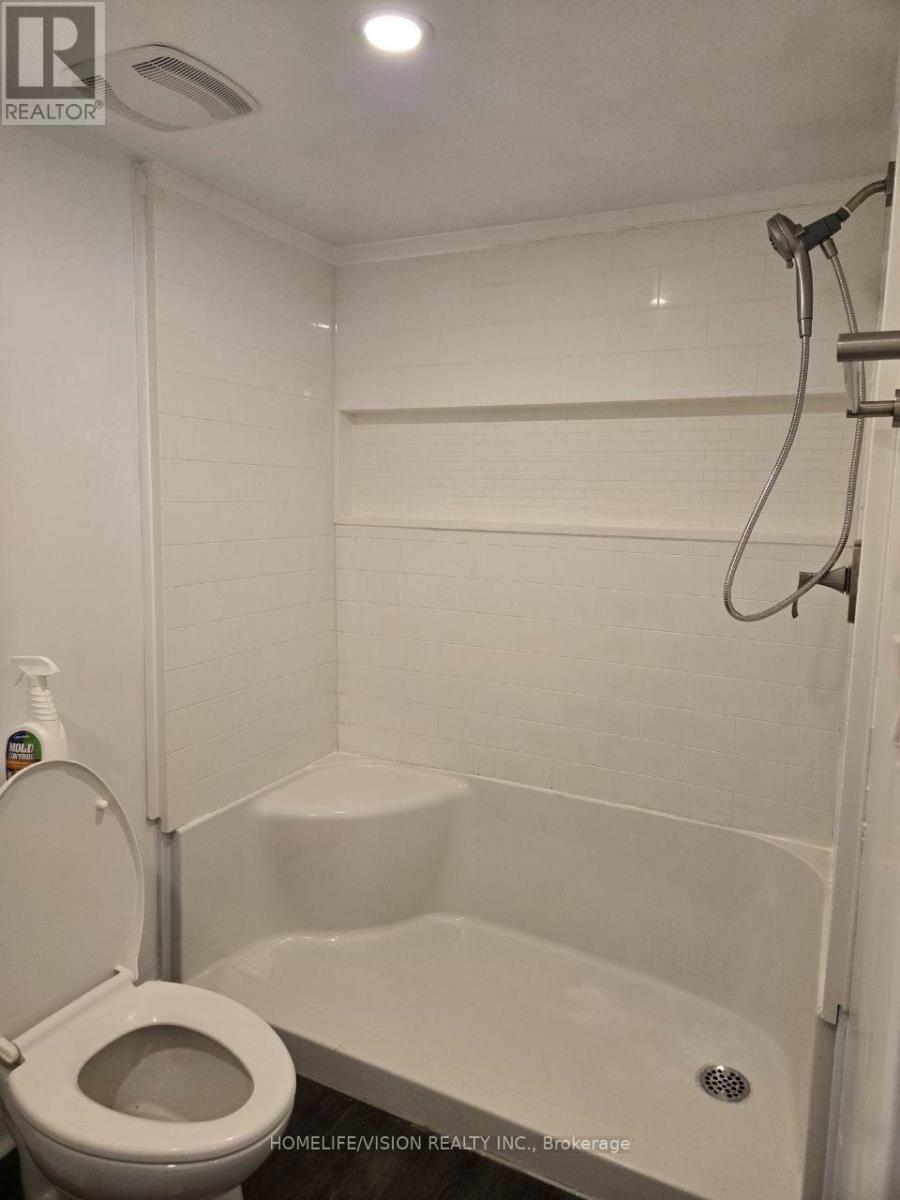 Bsmt - 61 Lewiston Road, Toronto, Ontario  M1P 1X8 - Photo 16 - E13732472