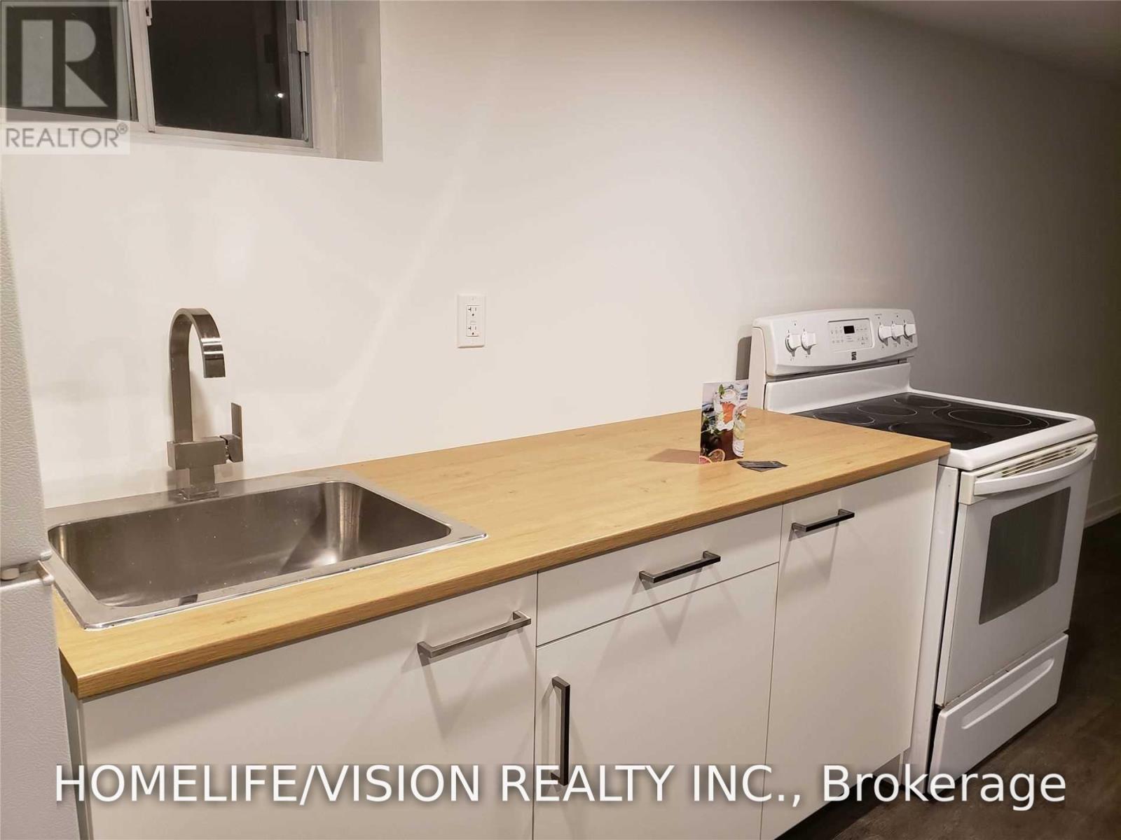 Bsmt - 61 Lewiston Road, Toronto, Ontario  M1P 1X8 - Photo 2 - E13732472