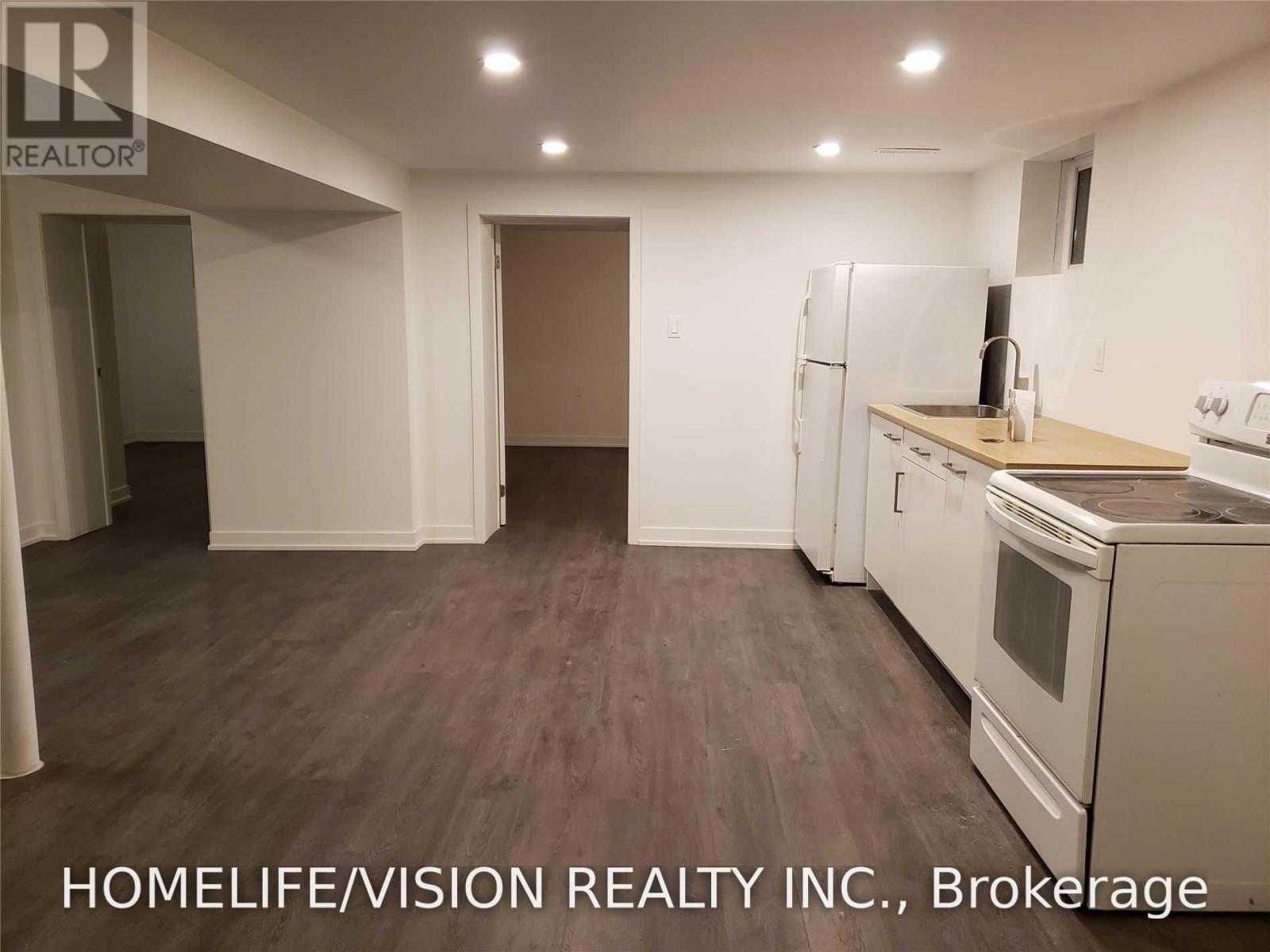Bsmt - 61 Lewiston Road, Toronto, Ontario  M1P 1X8 - Photo 4 - E13732472