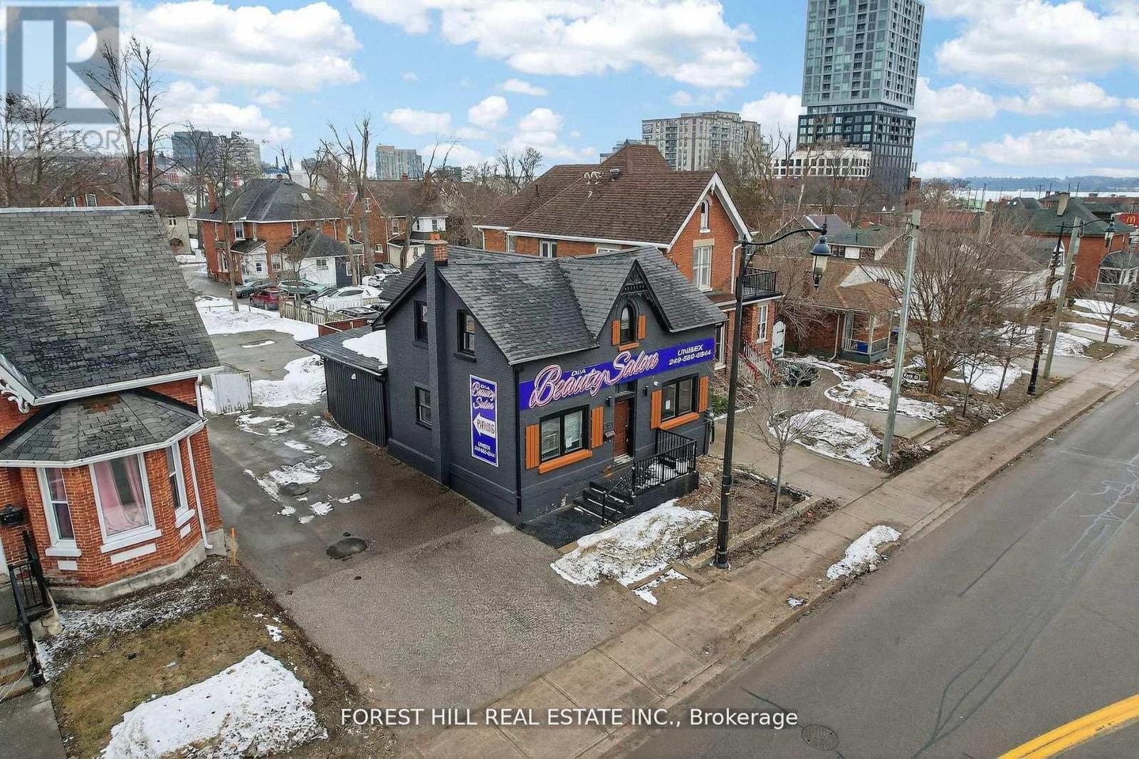 89 TORONTO STREET, barrie (city centre), Ontario