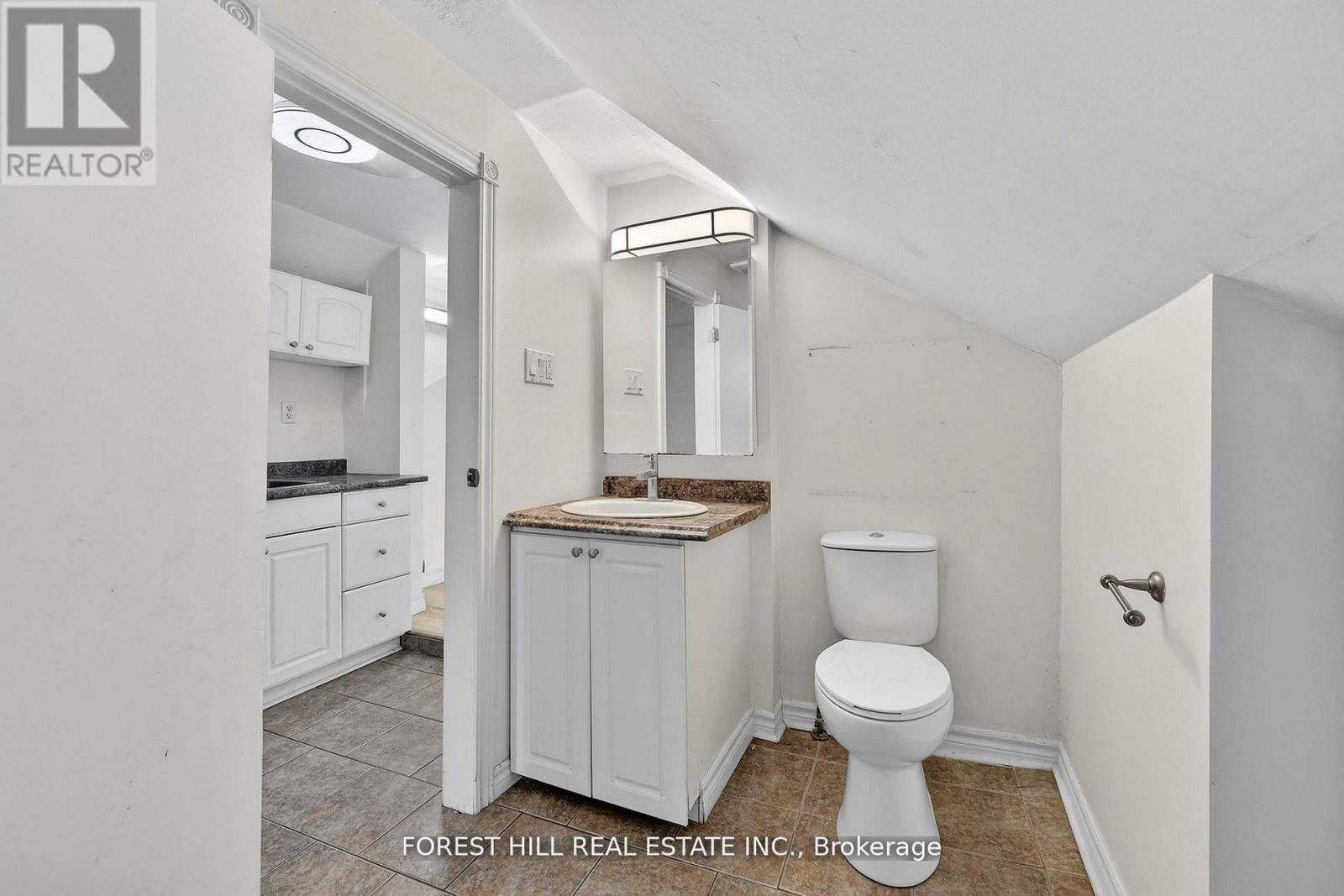 89 Toronto Street, Barrie (City Centre), Ontario  L4N 1V1 - Photo 23 - S13732462