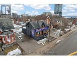 89 TORONTO STREET, Barrie, Ontario