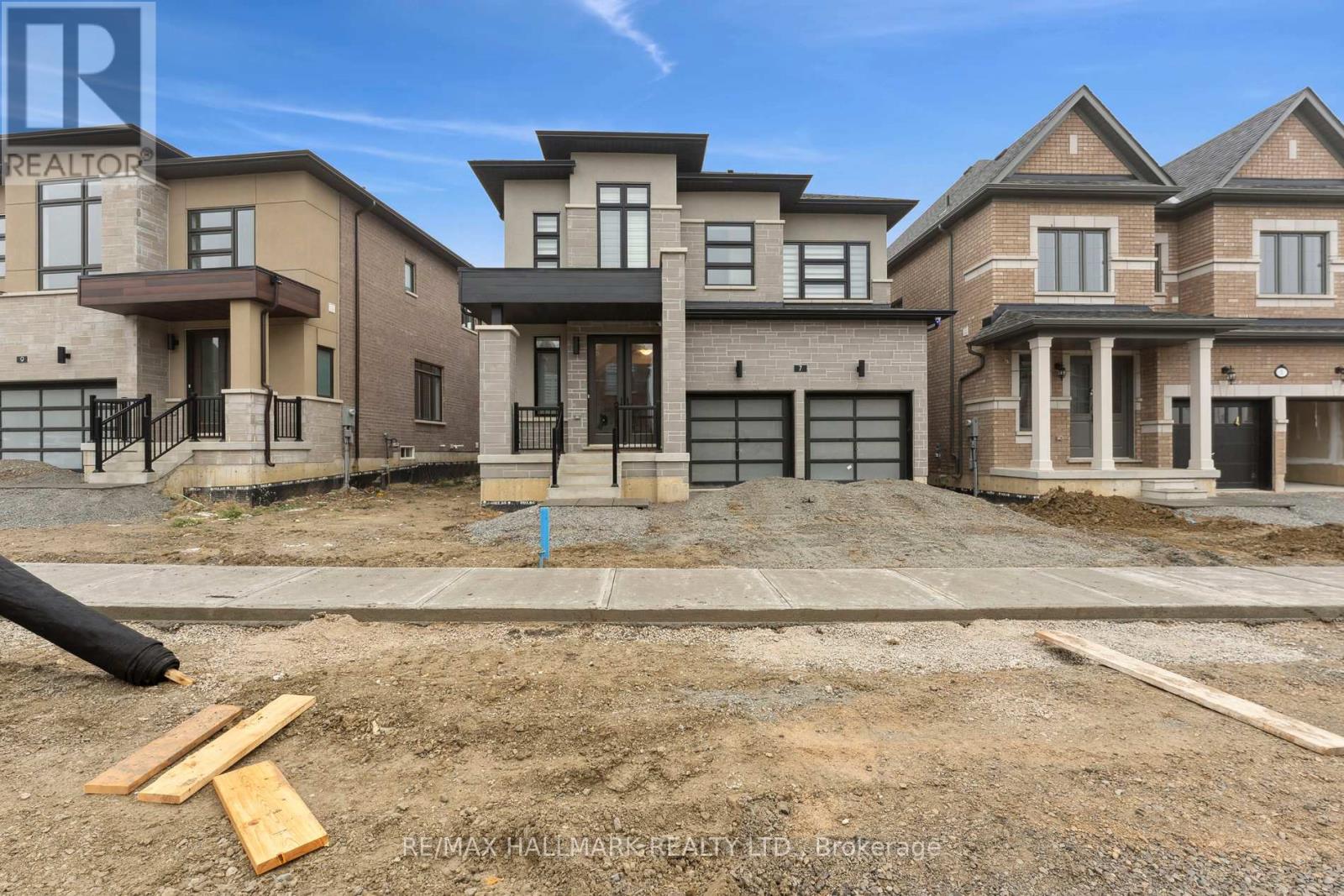 7 Kessler Drive, Caledon, Ontario  L6R 0B8 - Photo 3 - W13732324