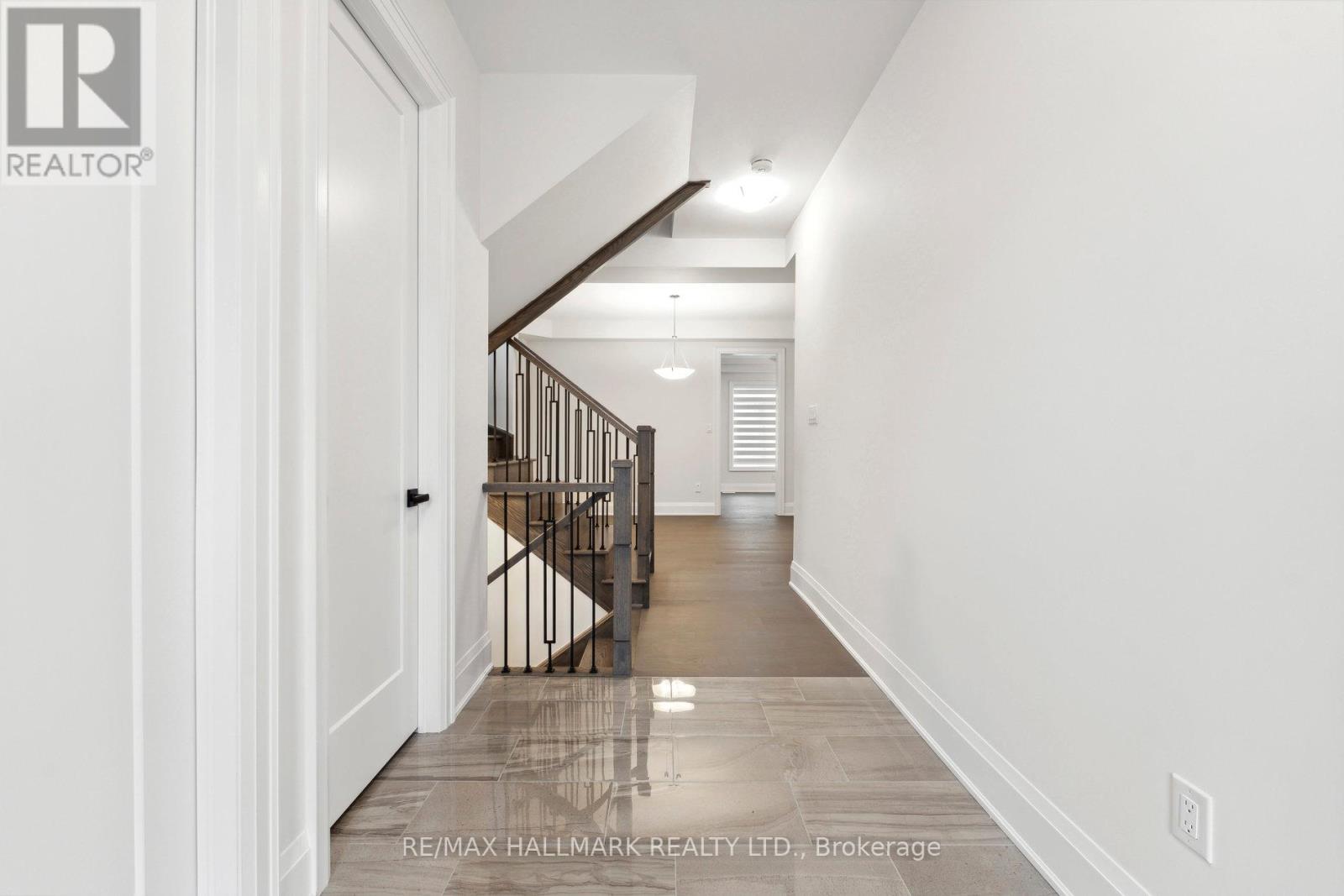 7 Kessler Drive, Caledon, Ontario  L6R 0B8 - Photo 7 - W13732324