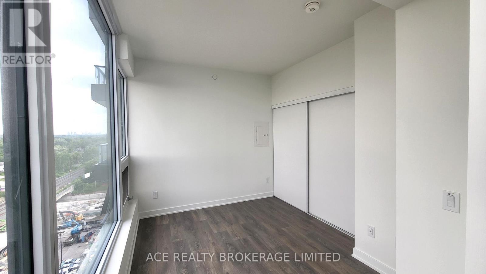 1116 - 28 Ann Street, Mississauga, Ontario  L5G 3G1 - Photo 5 - W13732554