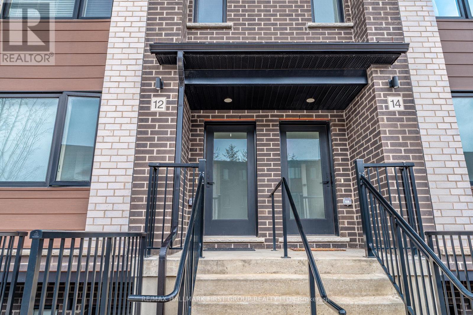 12 Lily Lane, Guelph, Ontario  N1L 0R2 - Photo 2 - X13732398