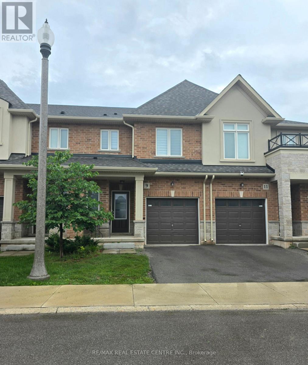 16 - 9 ARIETTA LANE, Hamilton, Ontario