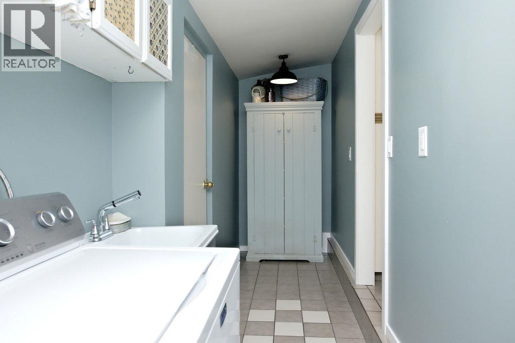 7321 Redrooffs Road, Sechelt, British Columbia  V7Z 0T3 - Photo 22 - R3160324