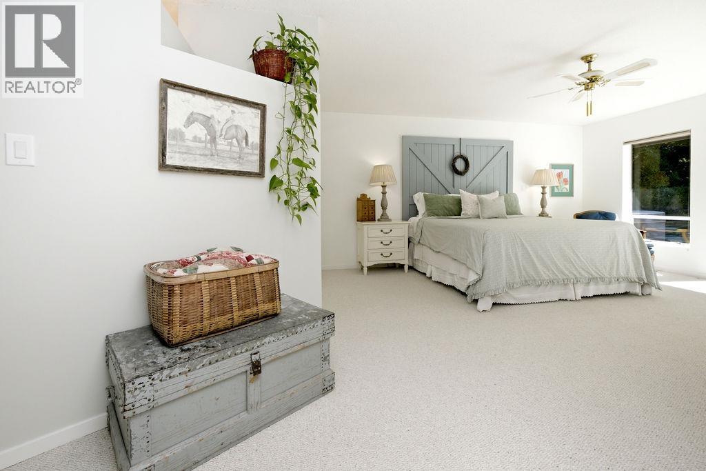 7321 Redrooffs Road, Sechelt, British Columbia  V7Z 0T3 - Photo 16 - R3160324