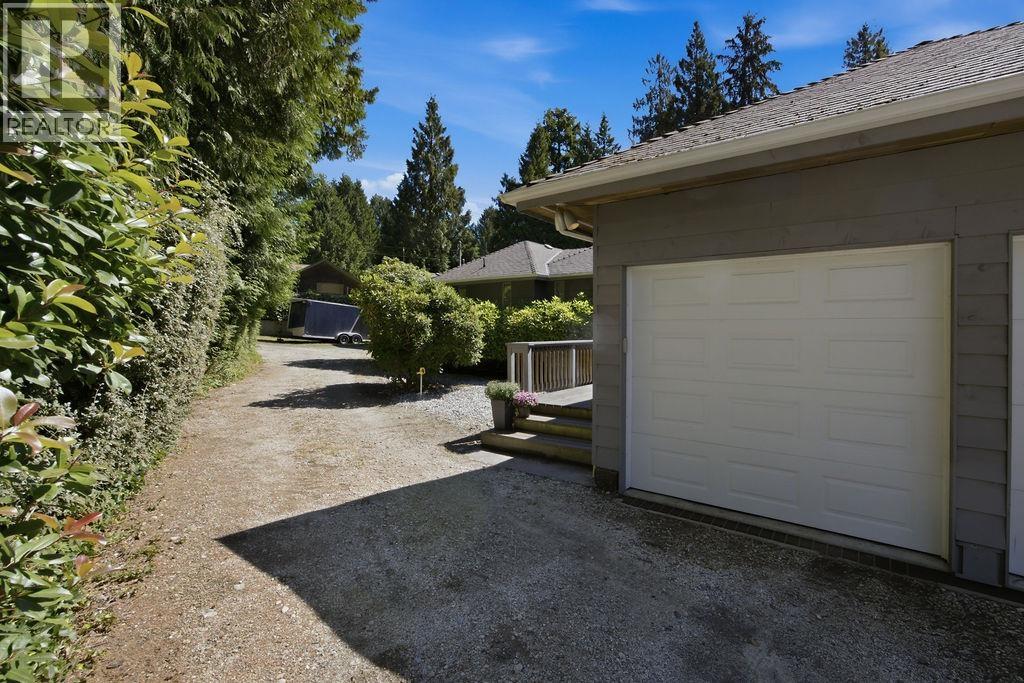 7321 Redrooffs Road, Sechelt, British Columbia  V7Z 0T3 - Photo 38 - R3160324