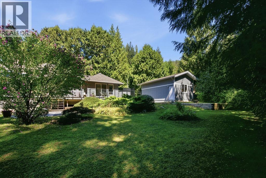 7321 Redrooffs Road, Sechelt, British Columbia  V7Z 0T3 - Photo 34 - R3160324