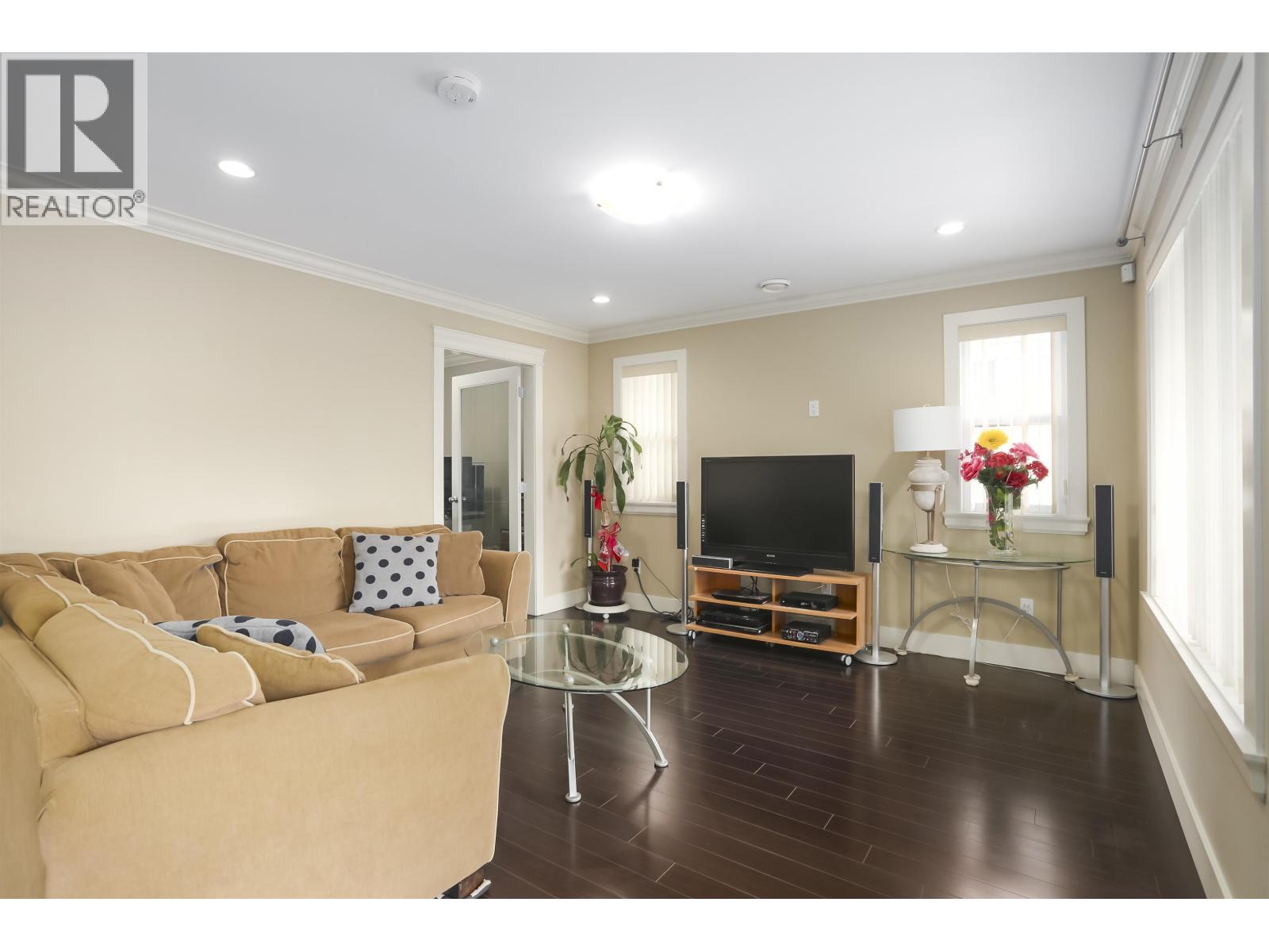 213 Hume Street, New Westminster, British Columbia  V3M 5N6 - Photo 10 - R3118024