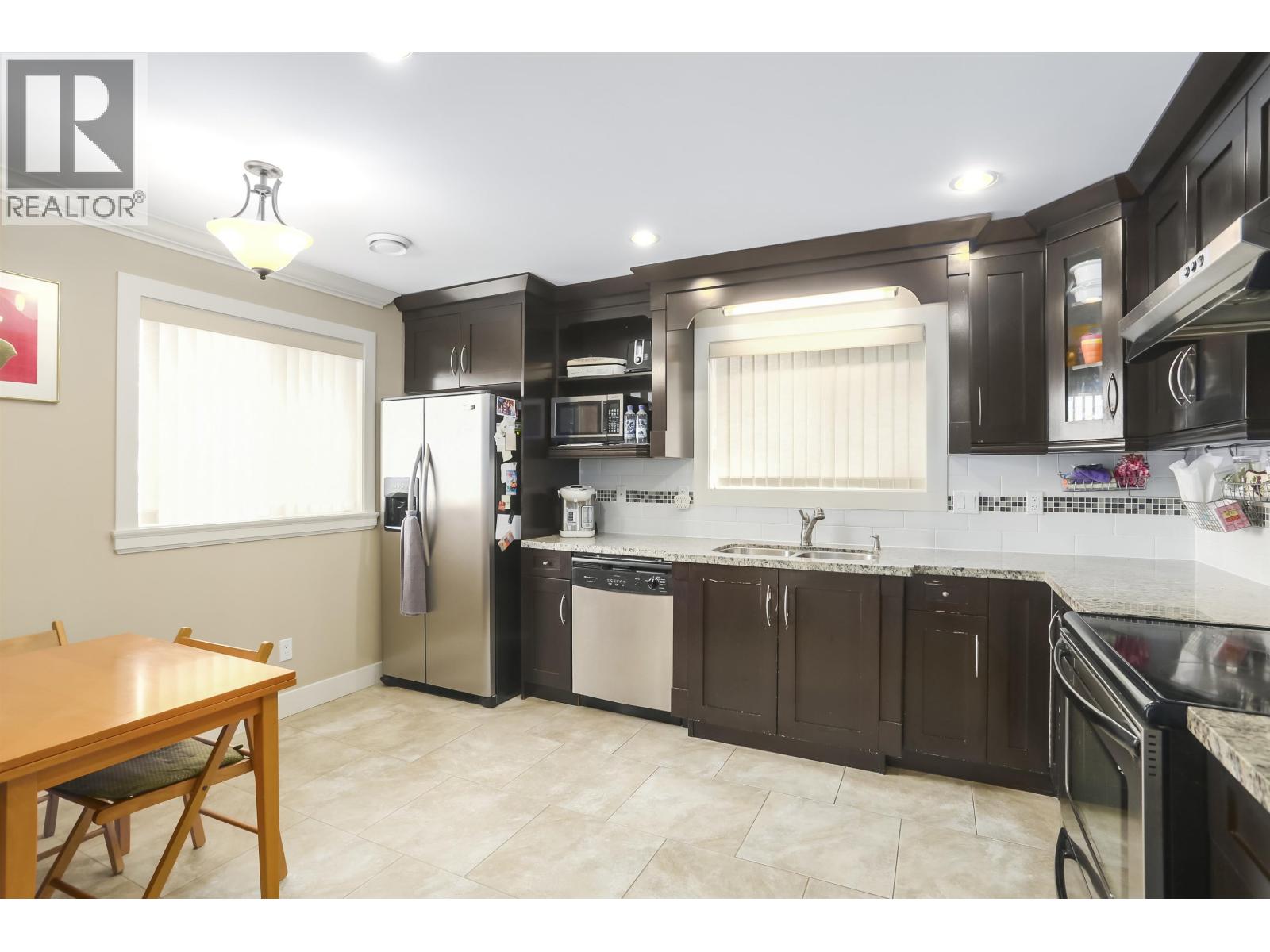 213 Hume Street, New Westminster, British Columbia  V3M 5N6 - Photo 12 - R3118024