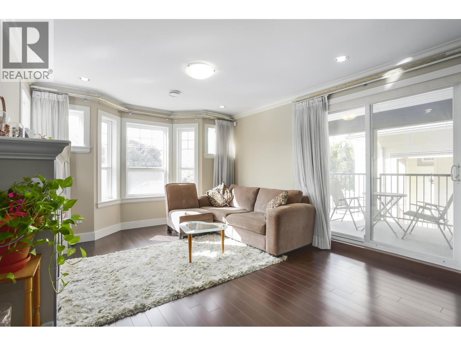 213 Hume Street, New Westminster, British Columbia  V3M 5N6 - Photo 4 - R3118024