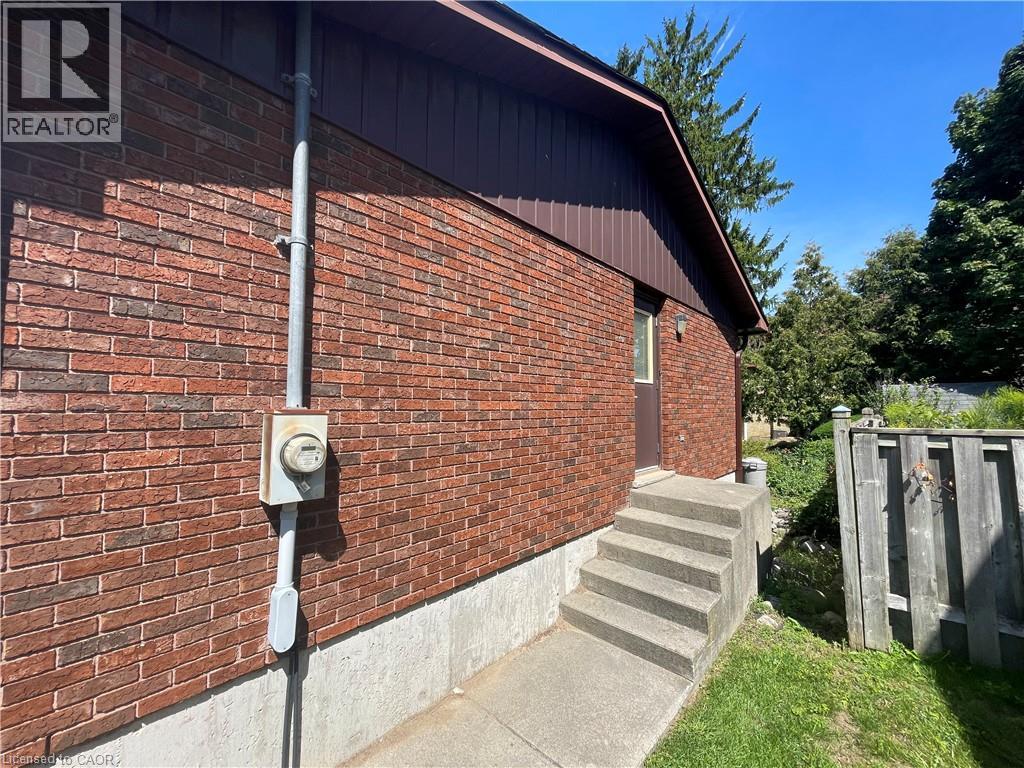 6453 Hamlyn Street, London, Ontario  N6P 1J9 - Photo 4 - 40859481