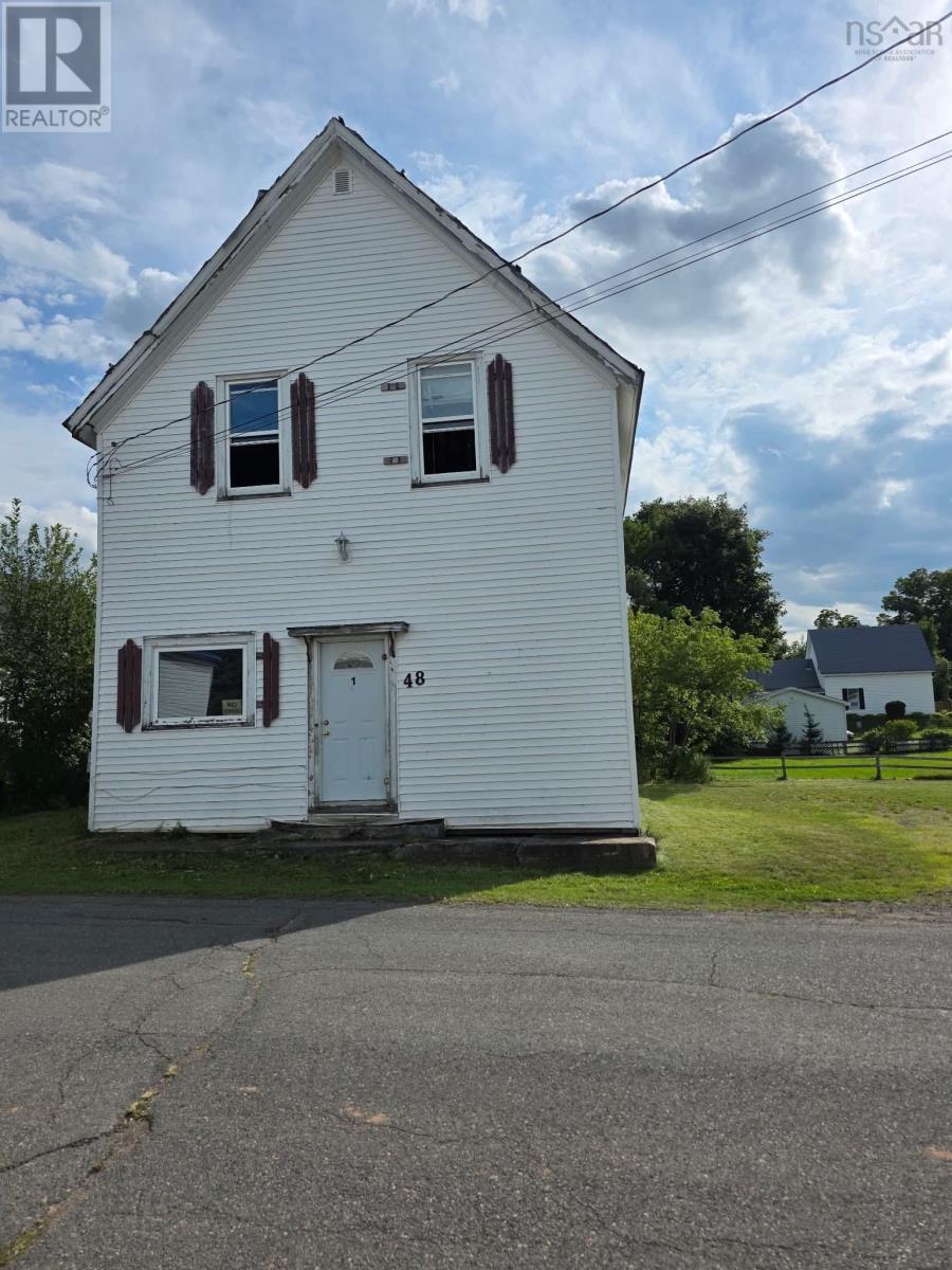 48 Ellis Street, Oxford, Nova Scotia  B0M 1P0 - Photo 1 - 202622118