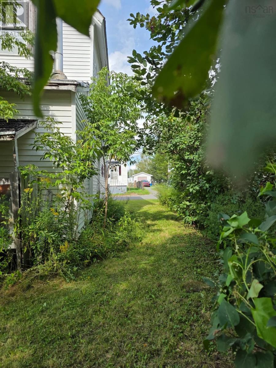 48 Ellis Street, Oxford, Nova Scotia  B0M 1P0 - Photo 8 - 202622118