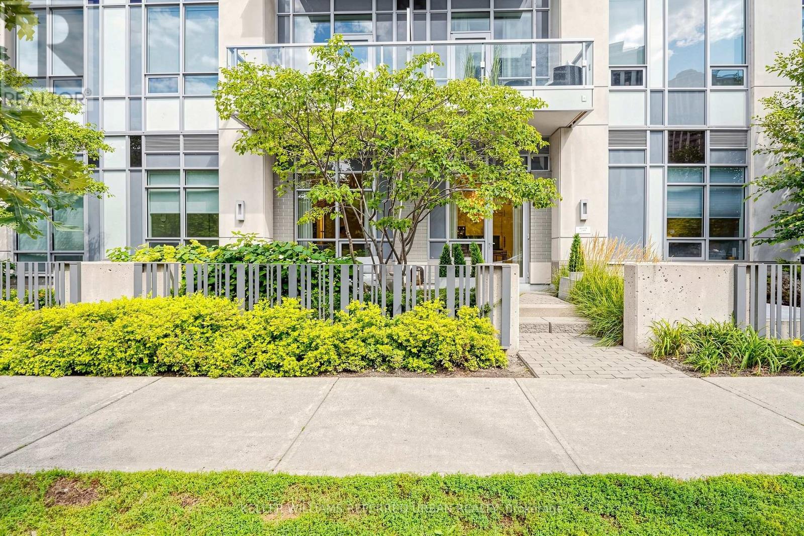 130 - 120 HARRISON GARDEN BOULEVARD, Toronto, Ontario