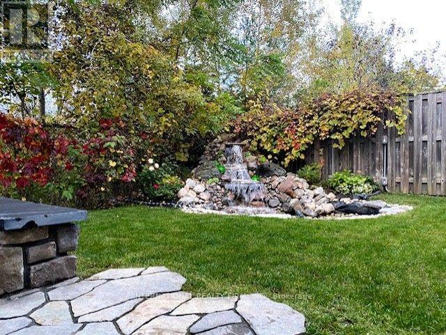 74 Regatta Avenue, Richmond Hill, Ontario  L4E 4R1 - Photo 37 - N13729040