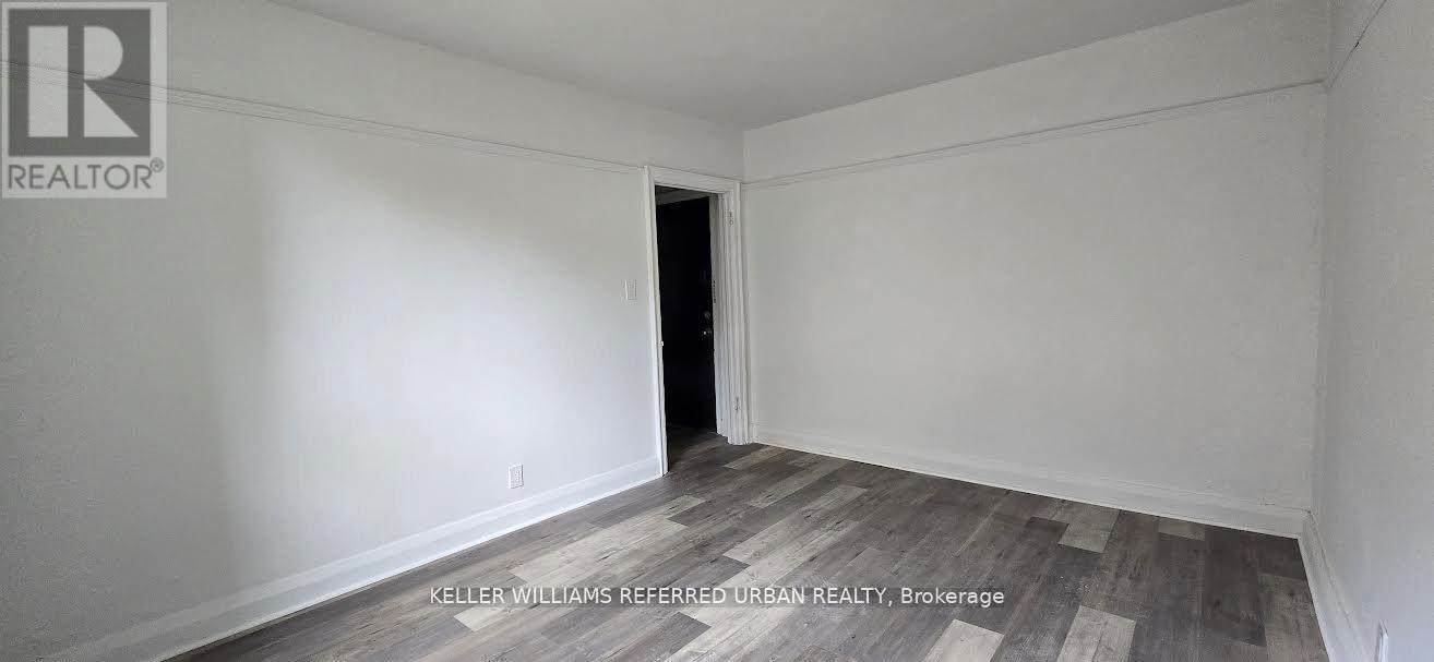 20 - 137 EGLINTON AVENUE W, Toronto, Ontario