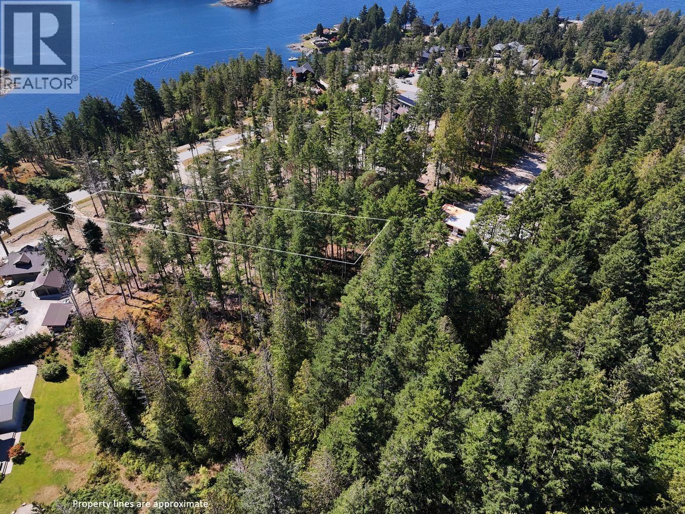 4547 Flagship Road, Garden Bay, British Columbia  V0N 1S1 - Photo 13 - R3160341
