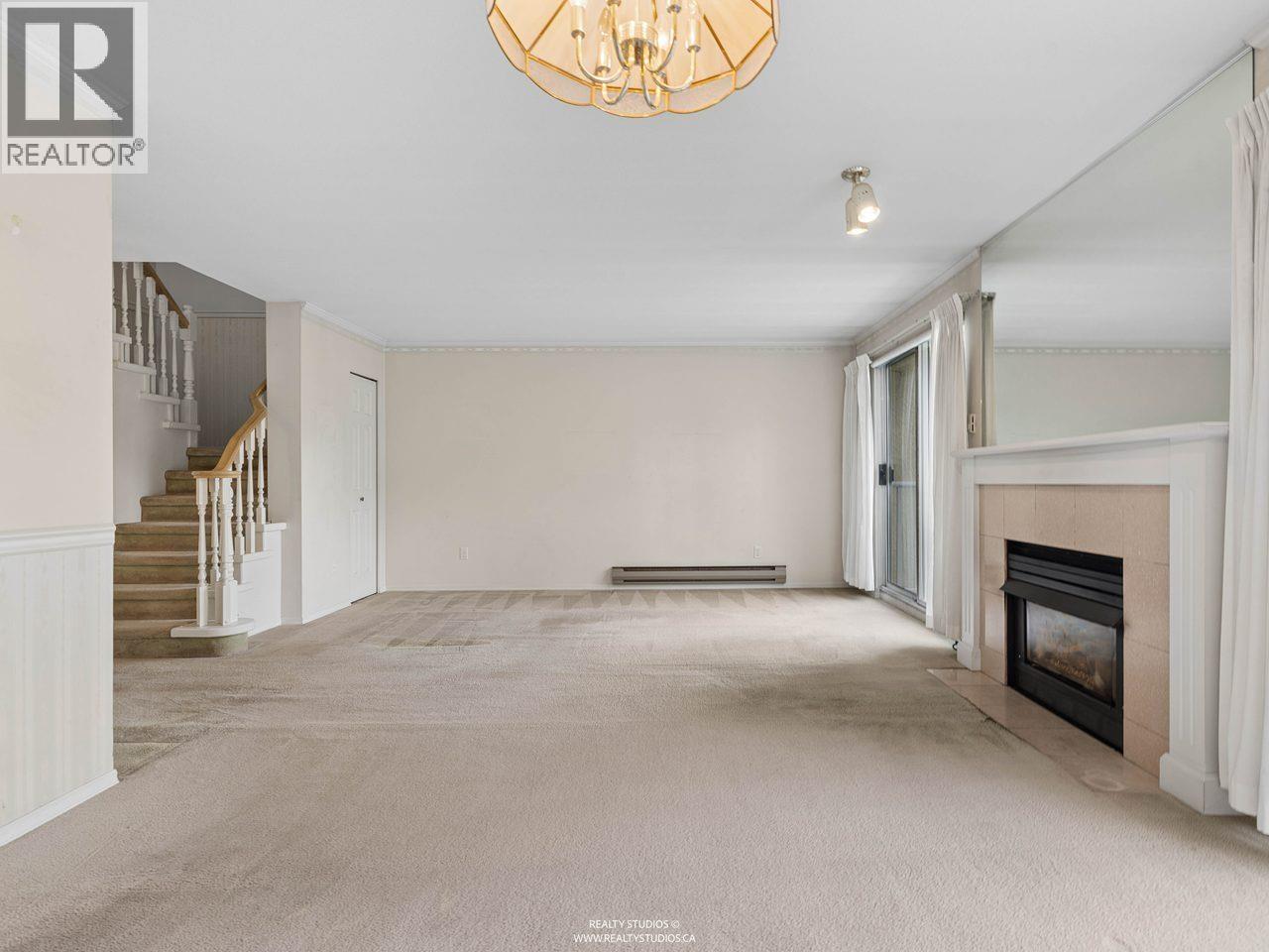 21 5575 Patterson Avenue, Burnaby, British Columbia  V5H 2M6 - Photo 5 - R3160327