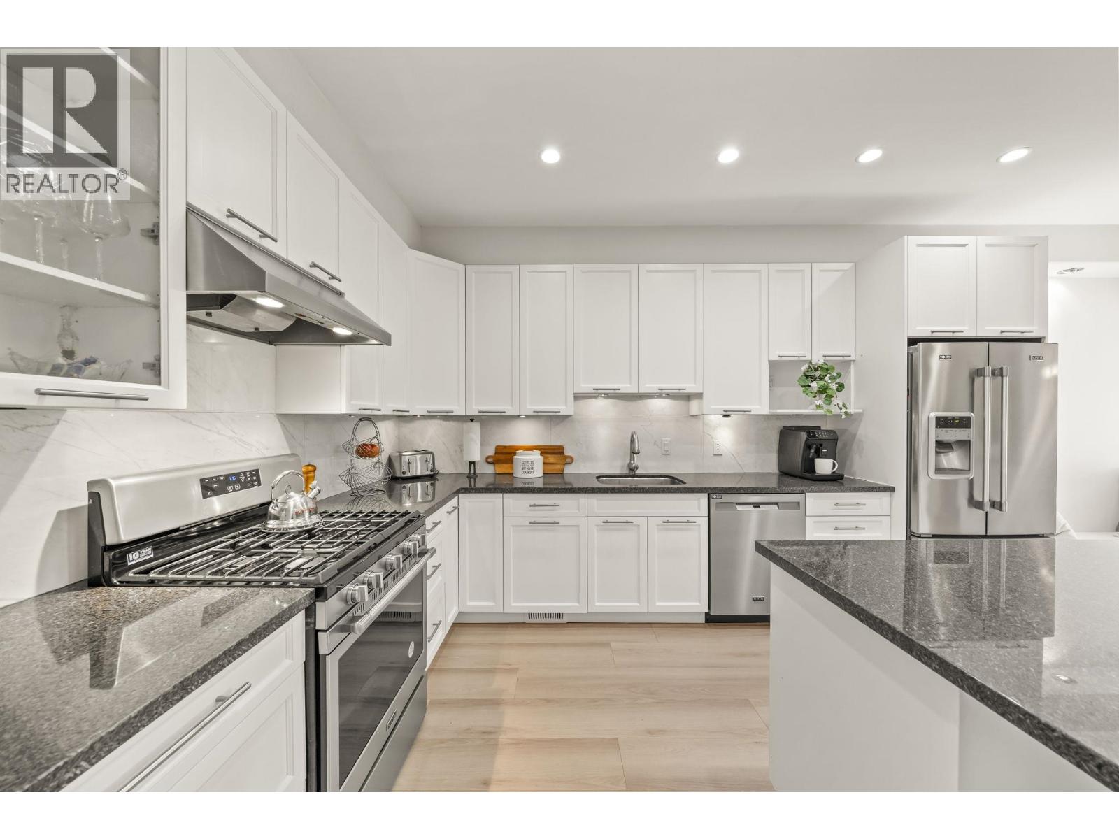 12 1765 Paddock Drive, Coquitlam, British Columbia  V3E 3J1 - Photo 7 - R3160339