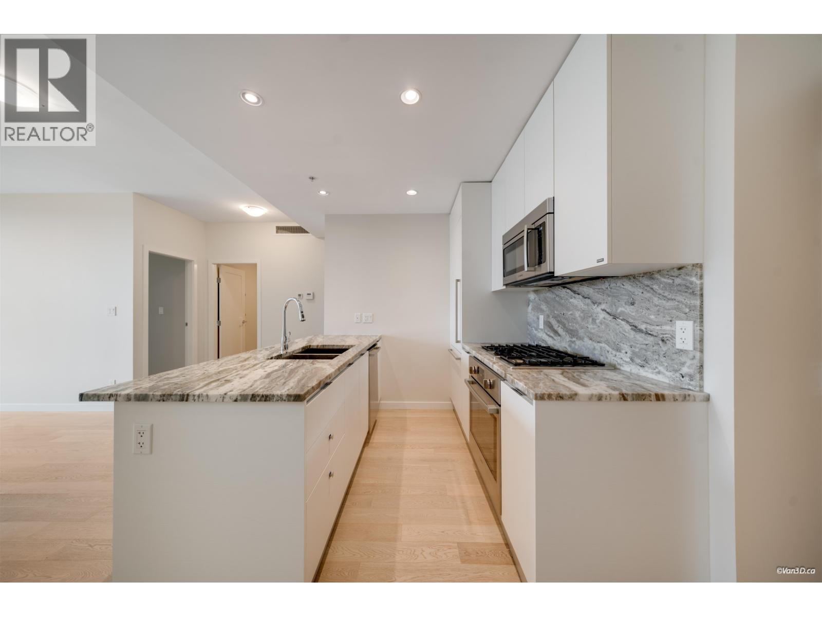 704 2565 Maple Street, Vancouver, British Columbia  V7J 0C8 - Photo 8 - R3160347