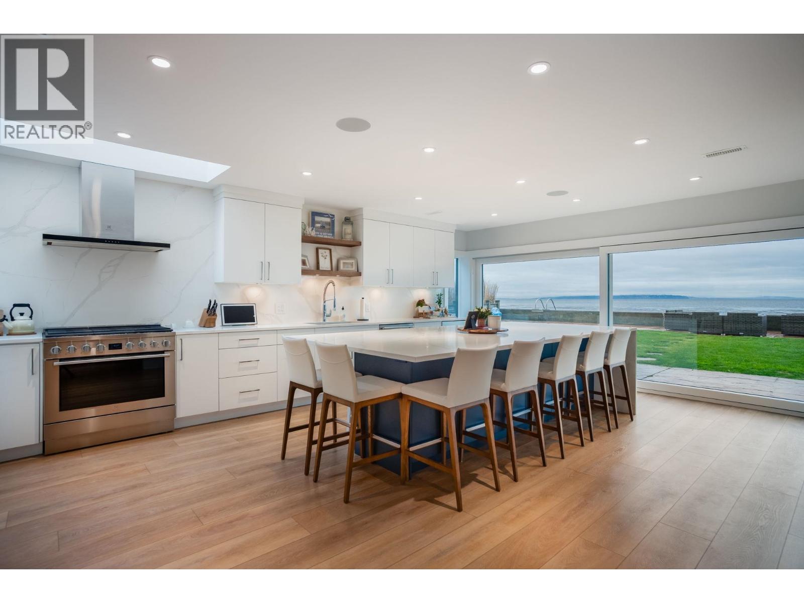 1584 BEACH GROVE ROAD, delta, British Columbia