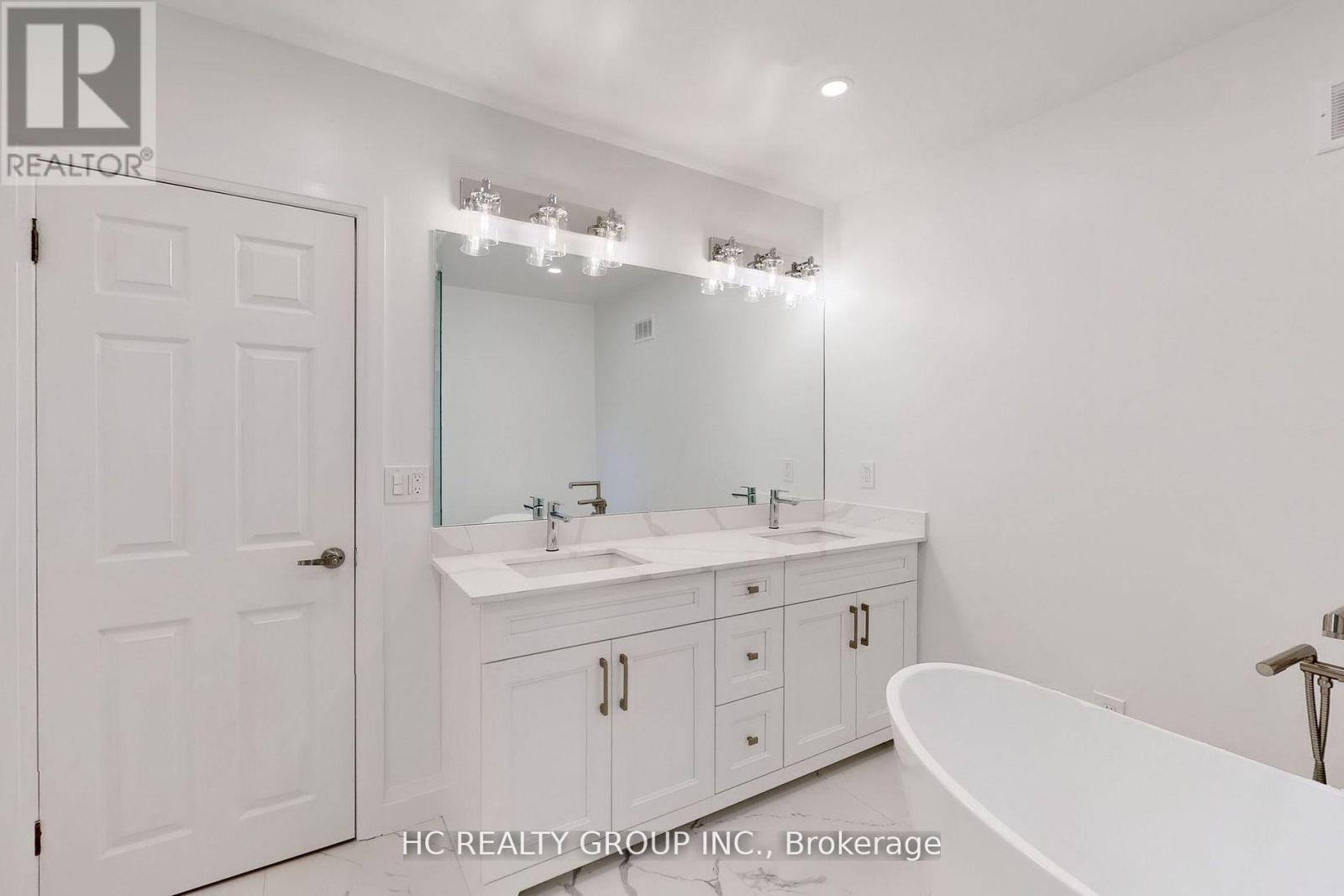 83 Fairway Heights Drive, Markham, Ontario  L3T 3A7 - Photo 21 - N13732638