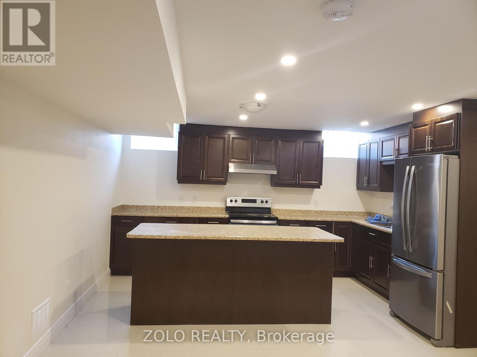 Lower - 58 Gibson Circle, Bradford West Gwillimbury, Ontario  L3Z 0X1 - Photo 3 - N13732644