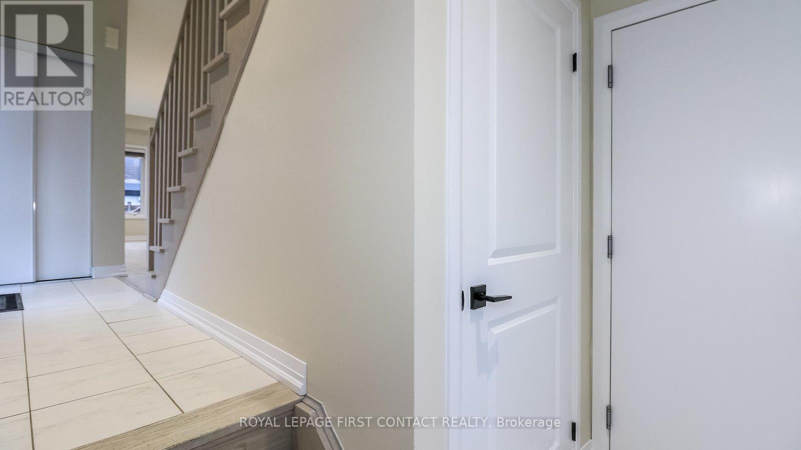 92 Fairlane Avenue, Barrie (Painswick South), Ontario  L9J 0M9 - Photo 23 - S13732774