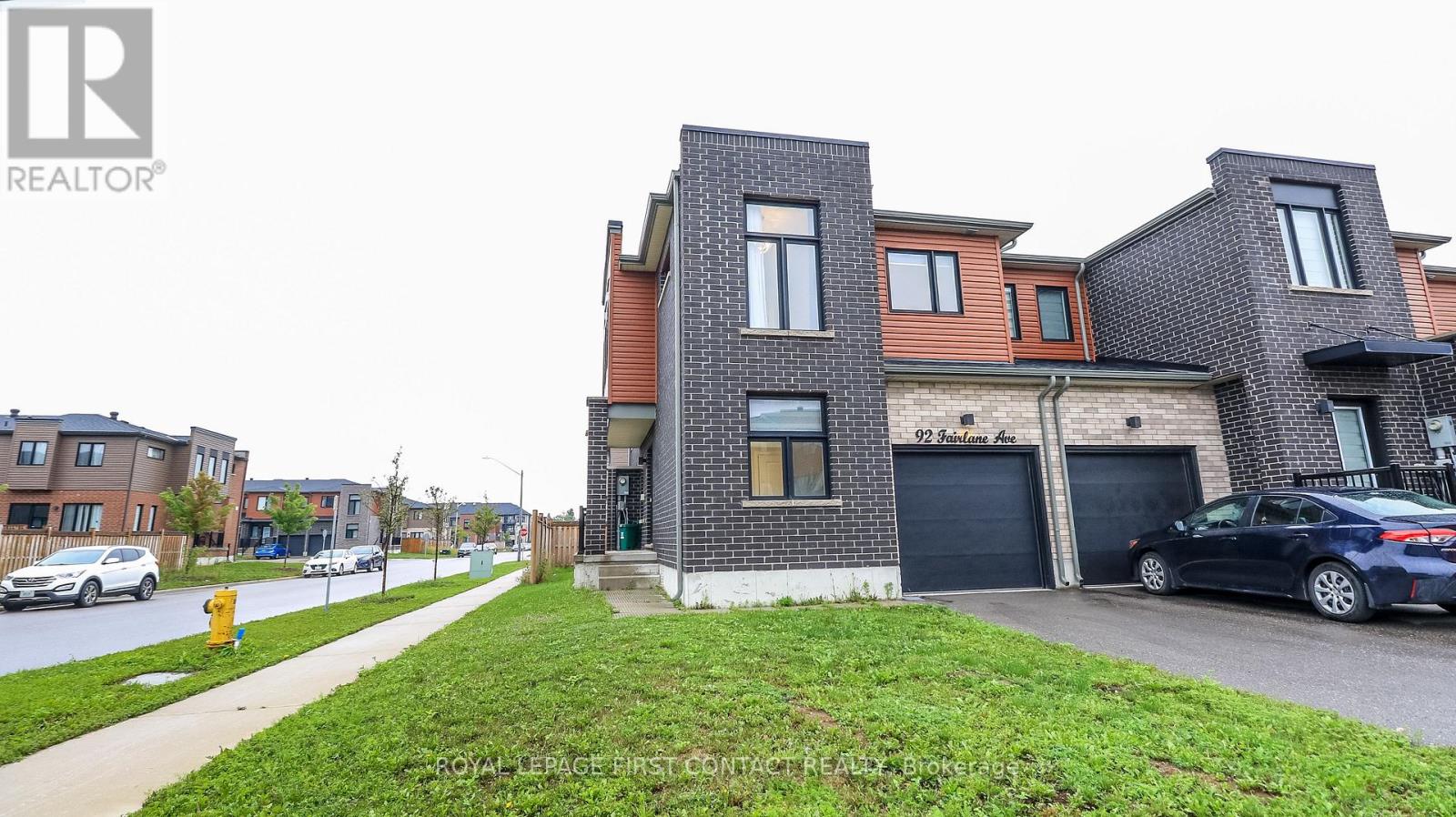 92 Fairlane Avenue, Barrie (Painswick South), Ontario  L9J 0M9 - Photo 3 - S13732774