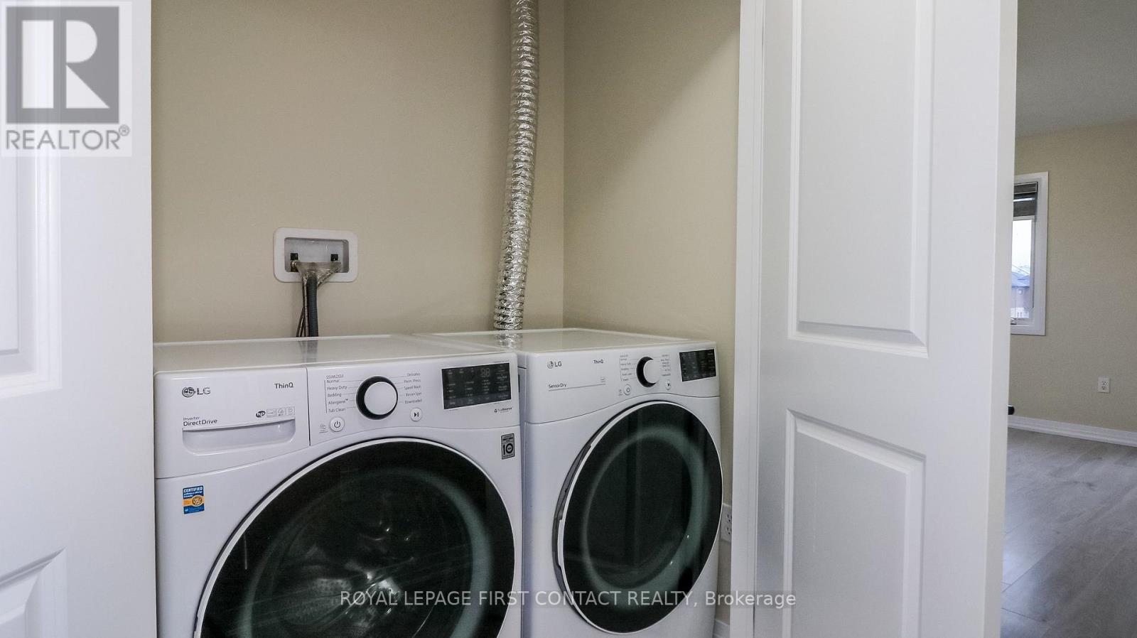 92 Fairlane Avenue, Barrie (Painswick South), Ontario  L9J 0M9 - Photo 36 - S13732774
