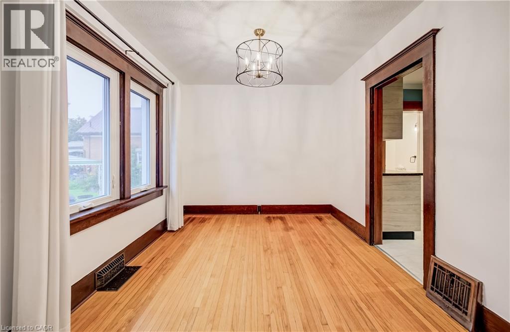 156 Glasgow Street, Kitchener, Ontario  N2G 2G9 - Photo 8 - 40859797