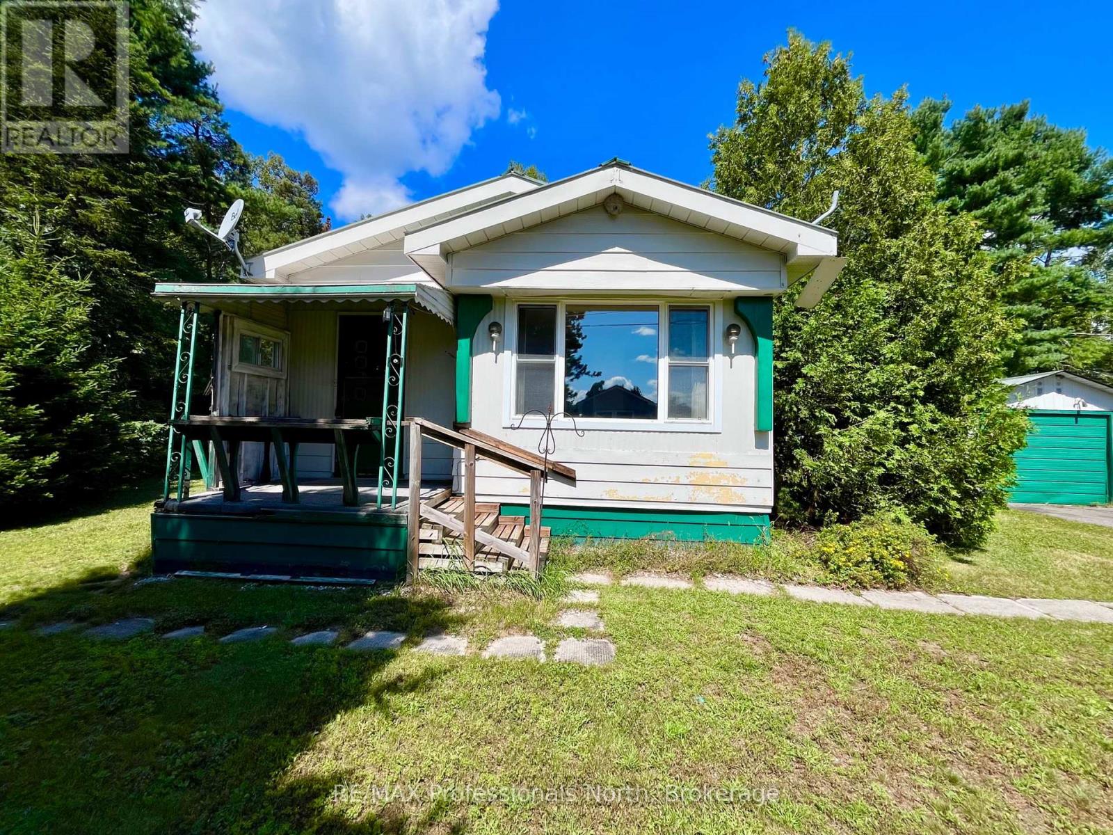 1053 Seventh Lane, Minden Hills, Ontario  K0M 2K0 - Photo 4 - X13732634