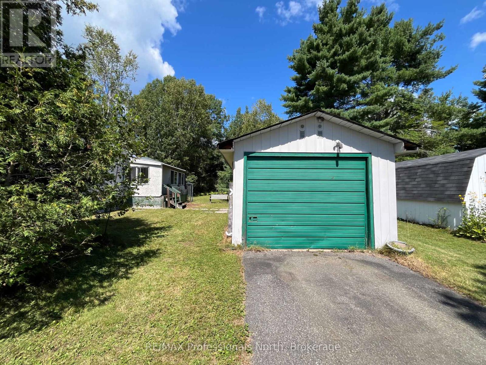 1053 Seventh Lane, Minden Hills, Ontario  K0M 2K0 - Photo 6 - X13732634