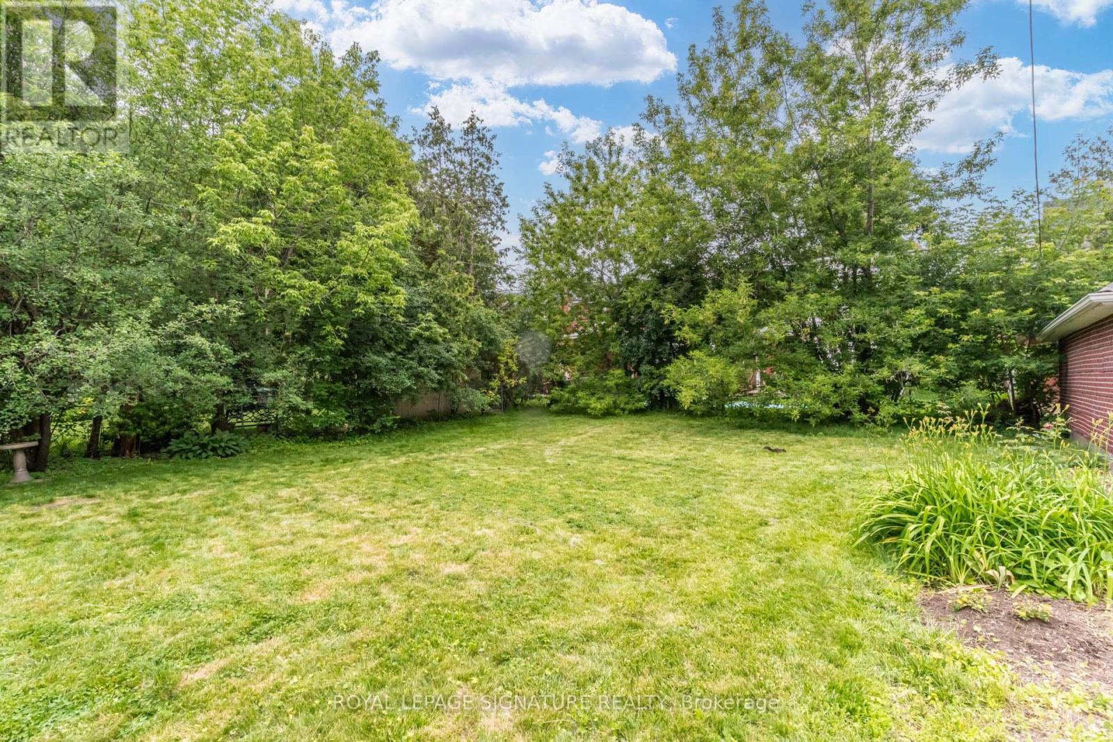 22 Peel Avenue, Brampton, Ontario  L6W 1X2 - Photo 34 - W13732672