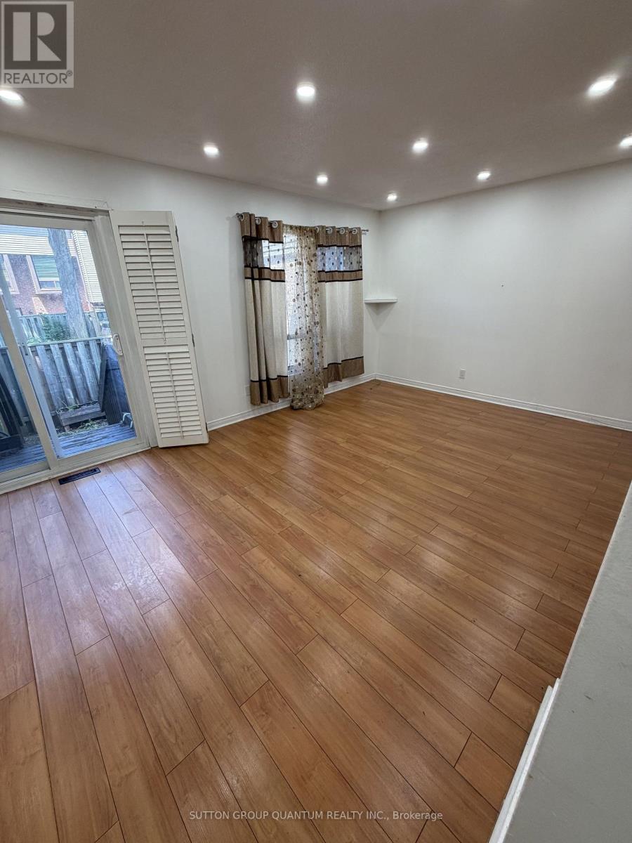 48 Carleton Place S, Brampton, Ontario  L6T 3Z4 - Photo 6 - W13732762