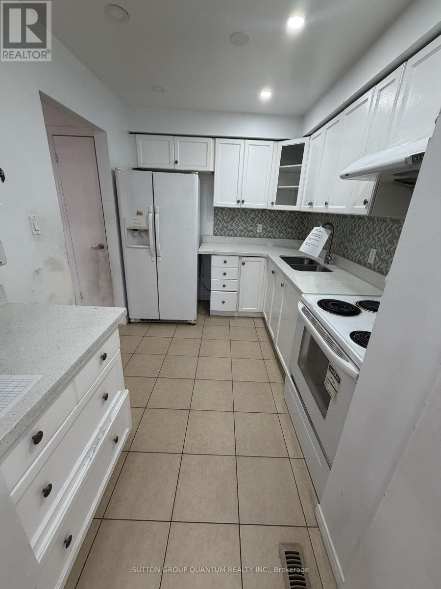 48 Carleton Place S, Brampton, Ontario  L6T 3Z4 - Photo 7 - W13732762