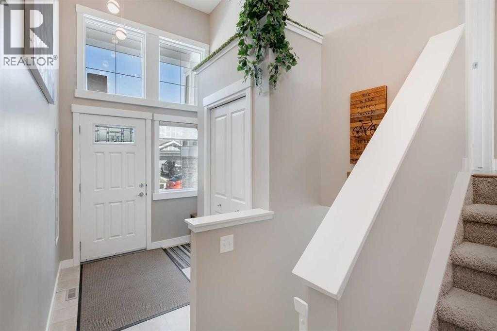 129 Fireside Place, Cochrane, Alberta  T4C 0R4 - Photo 2 - A2338761