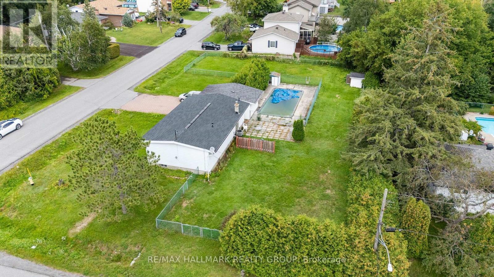 11 Bobcat Way Street, Ottawa, Ontario  K2S 1P3 - Photo 3 - X13712014