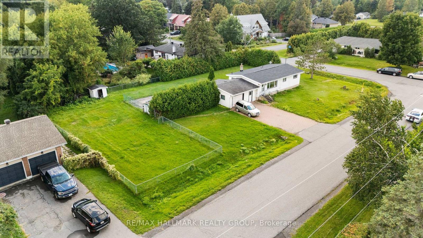 11 Bobcat Way Street, Ottawa, Ontario  K2S 1P3 - Photo 5 - X13712014